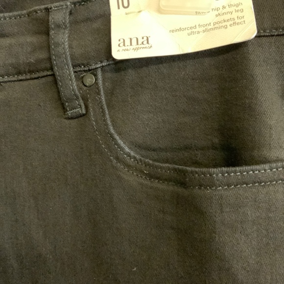 Ana black jeans - Picture 3 of 5